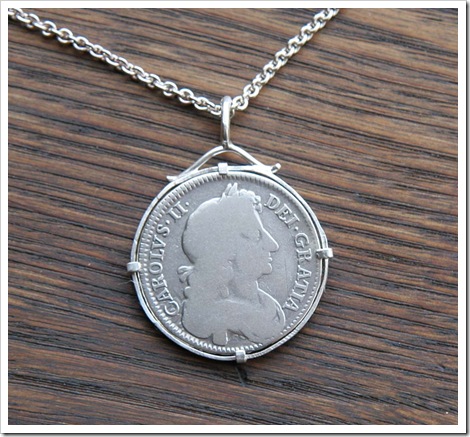 coin_pendant_front