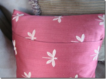 pillow_dragonfly_back_600